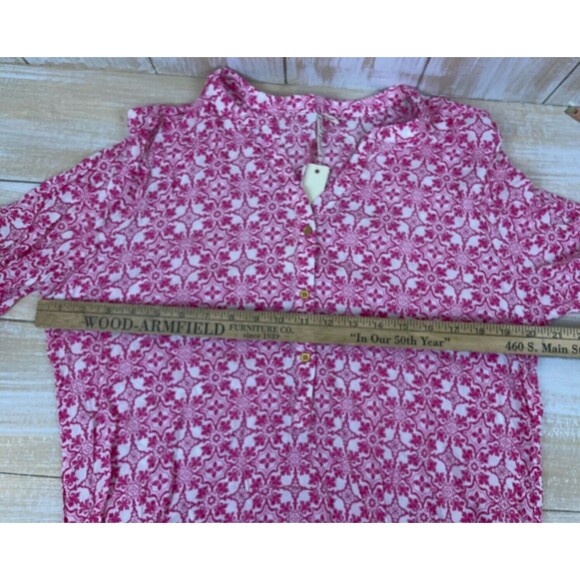 Grand & Greene Womens Size Large Lightweight Pink & White Lightweight Blouse NWT - Picture 8 of 9